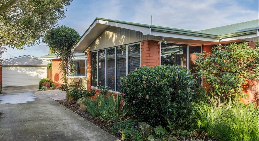  at 6 Brookby Crescent, Avonhead, Christchurch