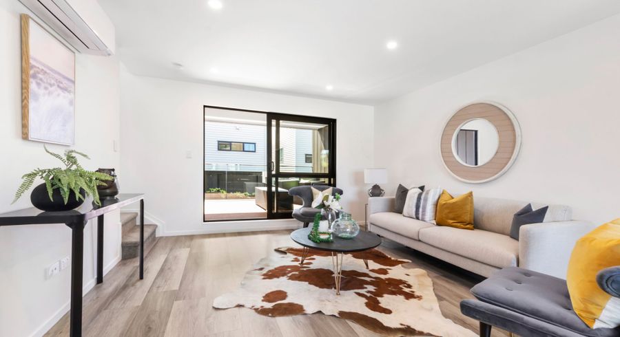  at 2/30 Potter Avenue, Northcote, North Shore City, Auckland