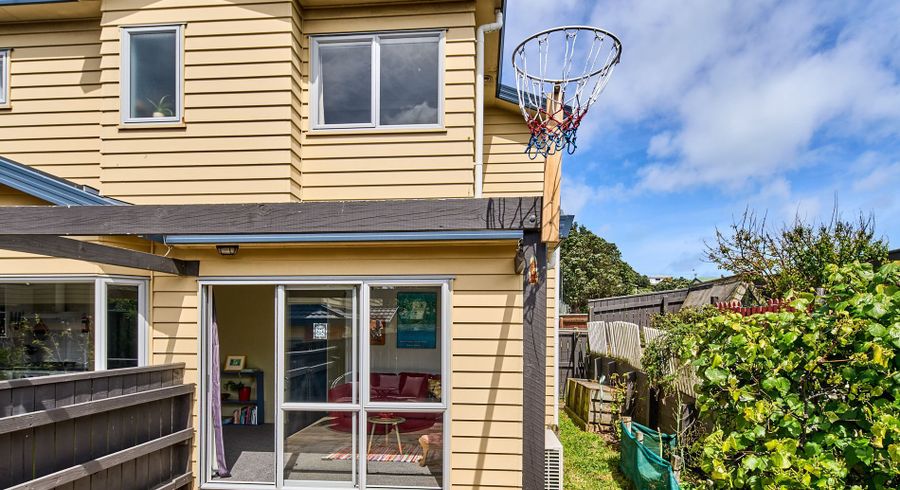  at 10 Pohutukawa Grove, Titahi Bay, Porirua, Wellington