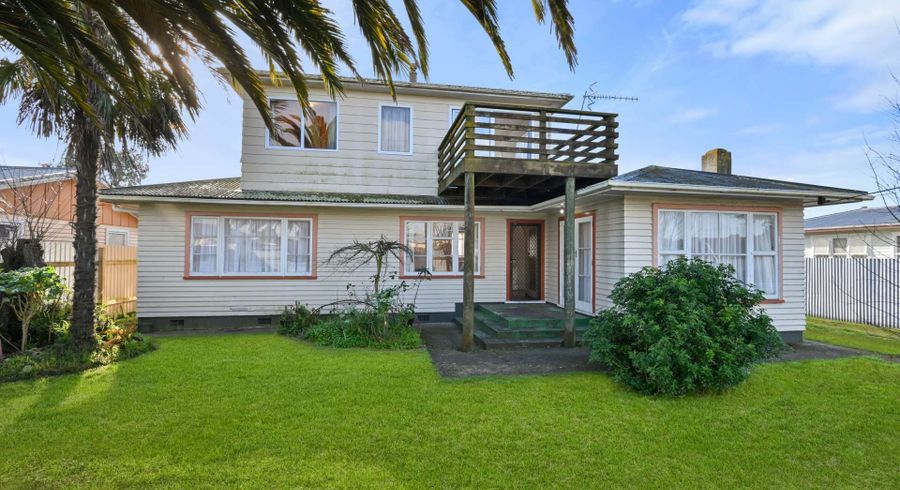  at 8 Hakiwai Road, Fernhill