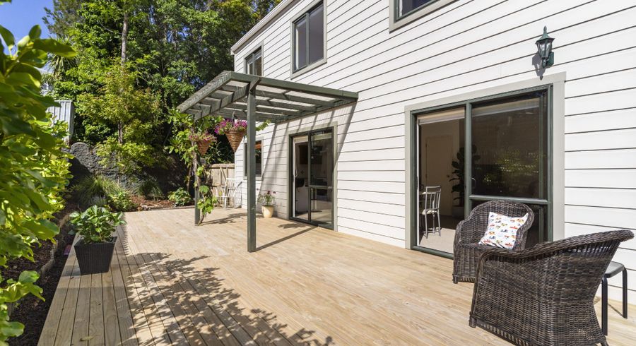  at 1/66 Seaview Road, Glenfield, Auckland