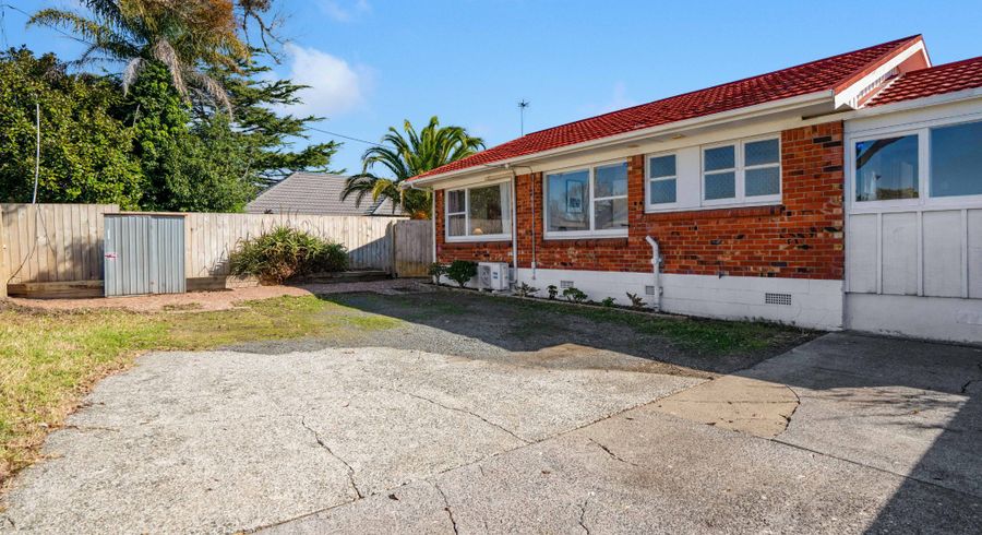  at 1/273 Massey Road, Mangere East, Manukau City, Auckland