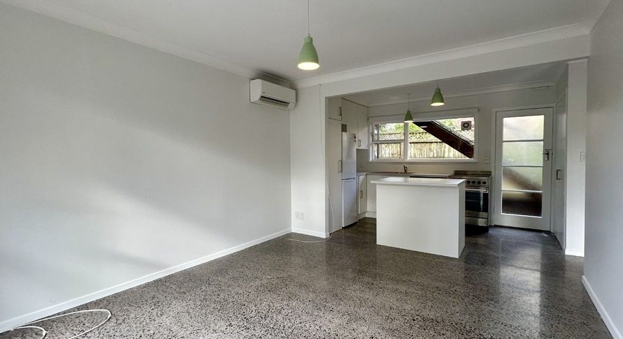  at 4/16 Lancing Road, Sandringham, Auckland