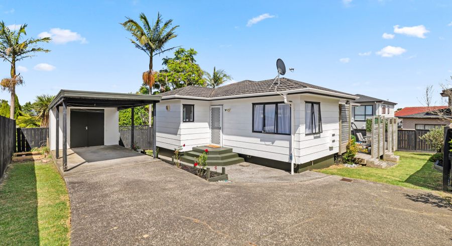  at 2/4 Leven Lane, Totara Heights, Manukau City, Auckland