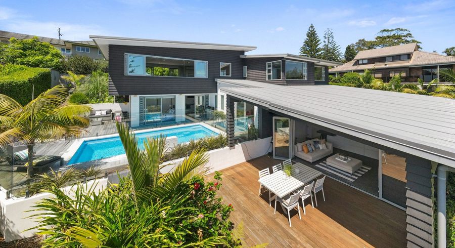  at 7 Trident Place, Shelly Park, Auckland