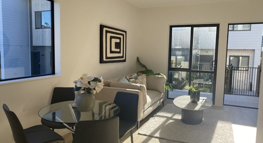  at 27 Paetai Lane, Te Atatu Peninsula, Waitakere City, Auckland