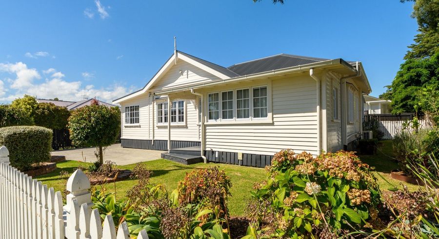  at 92 Eighteenth Avenue, Avenues, Tauranga, Bay Of Plenty