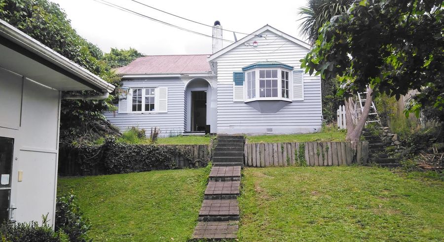  at 18 Hathaway Avenue, Karori, Wellington