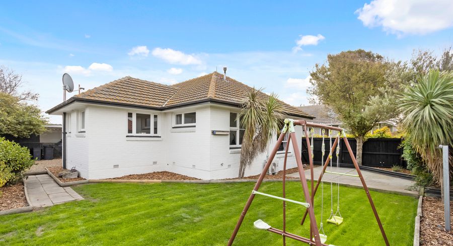  at 422 Bower Avenue, Parklands, Christchurch