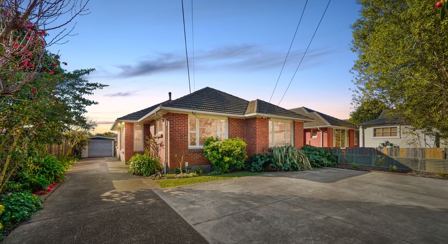  at 43 Acacia Avenue, Upper Riccarton, Christchurch