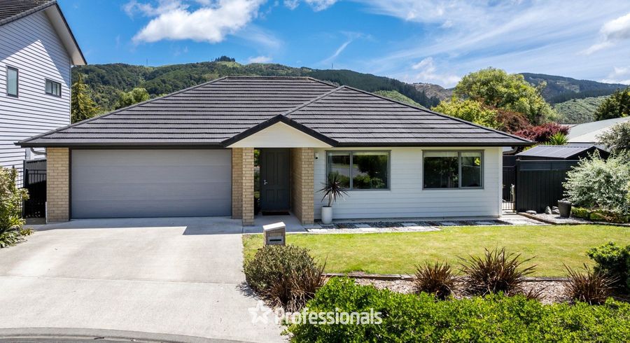  at 17 Ashington Road, Silverstream, Upper Hutt