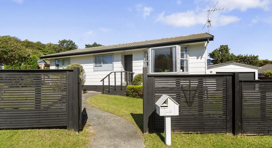  at 218 Major Drive, Kelson, Lower Hutt, Wellington