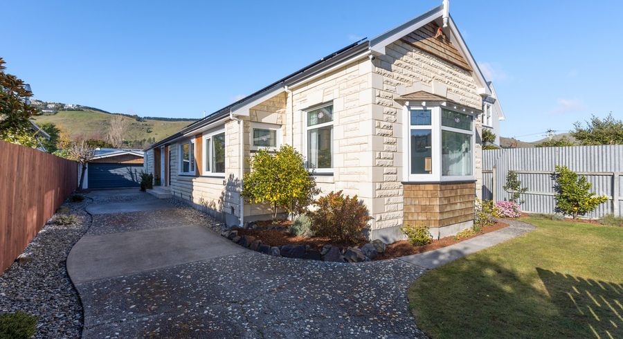  at 31 Hardwicke Street, Sumner, Christchurch City, Canterbury