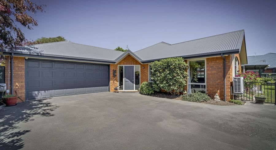  at 10 Highwood Lane, Burnside, Christchurch