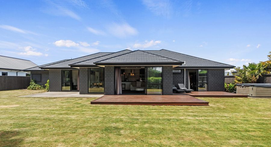  at 11 Woodlaw Crescent, Prebbleton, Selwyn, Canterbury