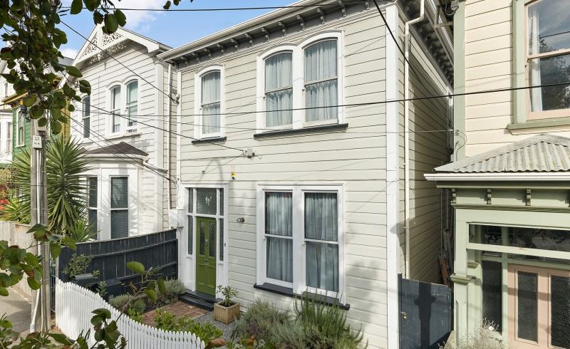  at 6 Russell Terrace, Newtown, Wellington