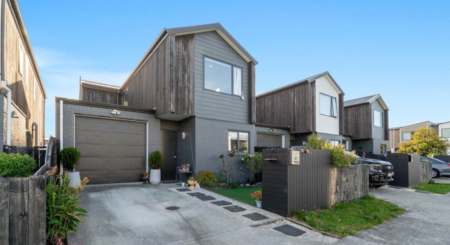  at 42 Dignity Street, Papakura, Papakura, Auckland