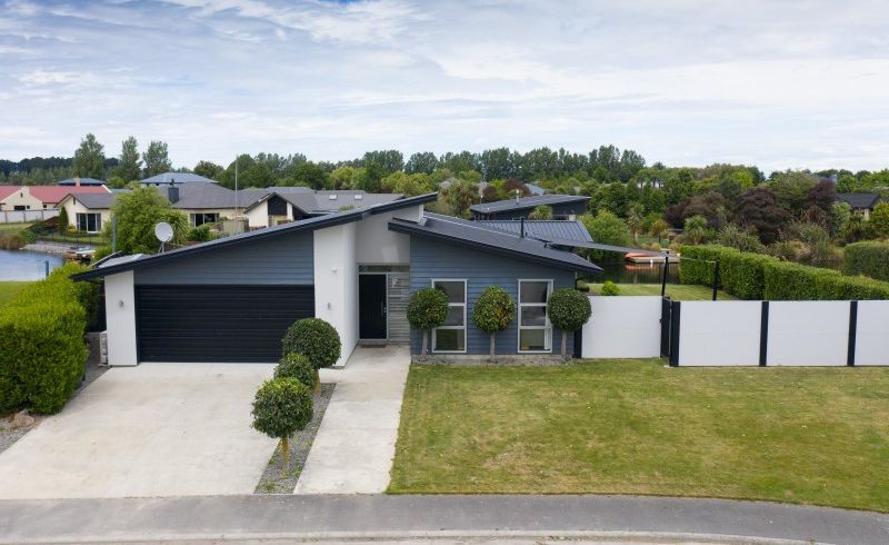  at 12 Torbay Avenue, Huntingdon, Ashburton