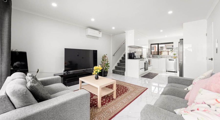  at 664C Pakuranga Road, Highland Park, Manukau City, Auckland