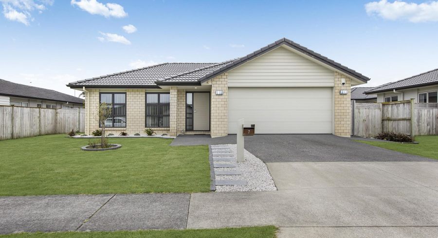  at 7 Strathaven Road, Wattle Downs, Auckland