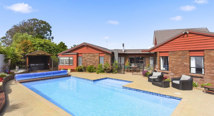  at 11 Oakwood Grove, Paraparaumu Beach, Kapiti Coast, Wellington