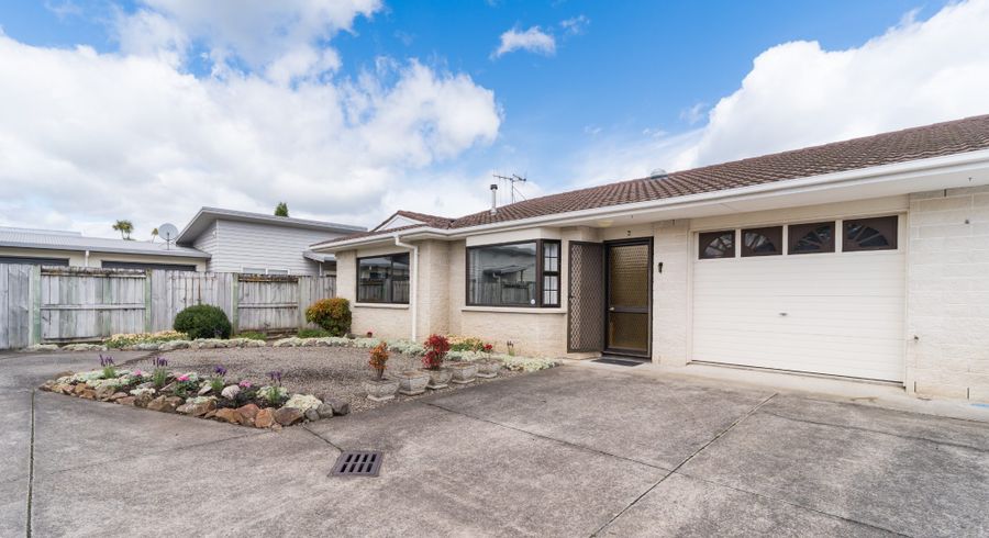  at 8 Oxford Street, Hokowhitu, Palmerston North, Manawatu / Whanganui