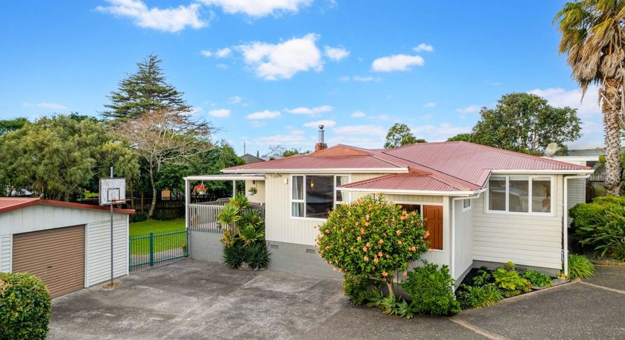  at 50 Amberley Avenue, Te Atatu South, Waitakere City, Auckland