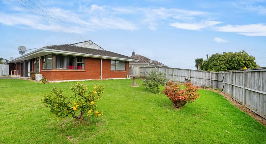  at 1/12 Dornwell Road, Mount Roskill, Auckland City, Auckland