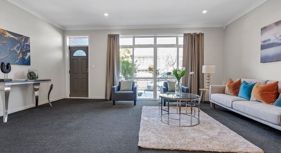  at 2/44 Carlos Drive, Flat Bush, Auckland