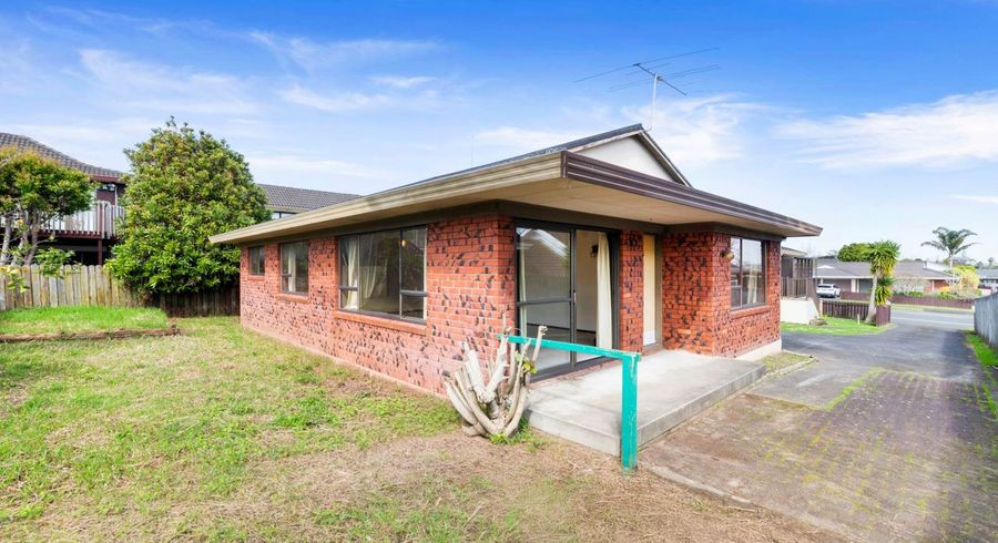 at 2/162 Prince Regent Drive, Farm Cove, Manukau City, Auckland