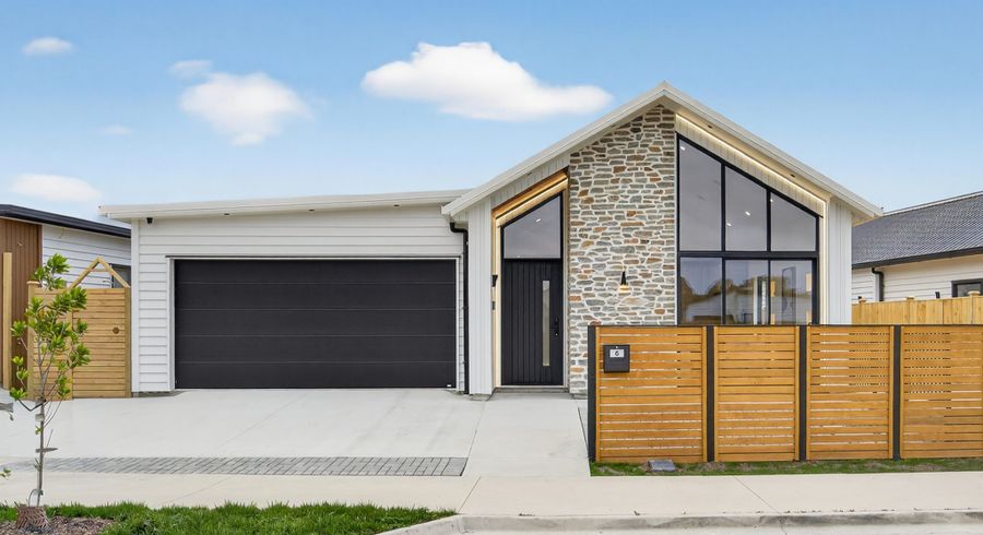  at 6 Tuwai Crescent, Opaheke, Papakura, Auckland