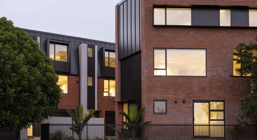  at 2/52 Sainsbury Road, Mount Albert, Auckland City, Auckland