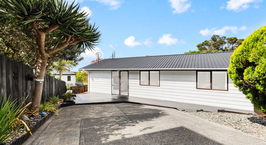  at 2/40 Manuka Road, Glenfield, North Shore City, Auckland