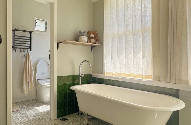  at 11 Castle Drive, Epsom, Auckland City, Auckland