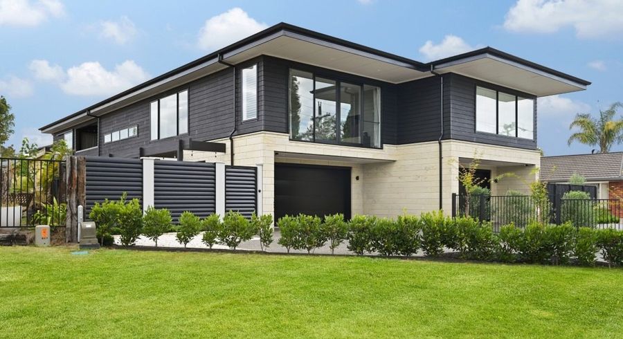  at 2/908 River Road, Queenwood, Hamilton
