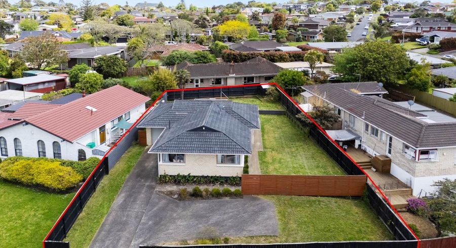  at 34 Meadway, Sunnyhills, Manukau City, Auckland