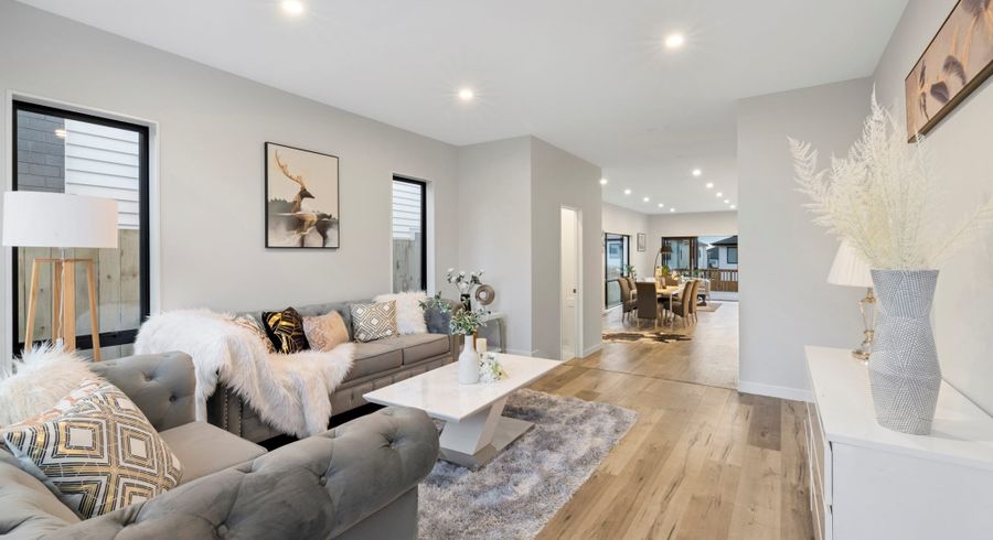  at 34 Bushfield Drive, Flat Bush, Auckland