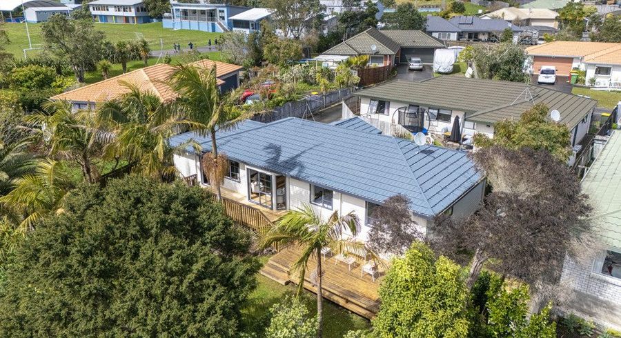  at 2/20 Greta Place, Stanmore Bay, Rodney, Auckland