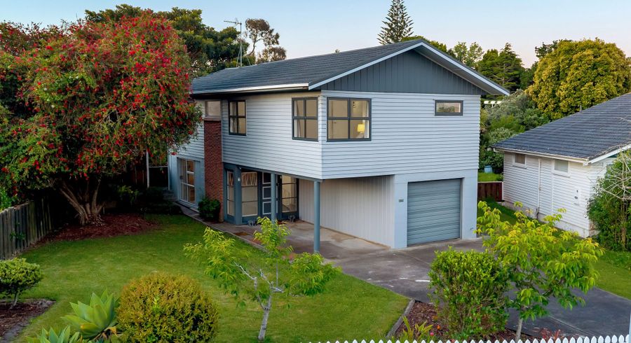  at 4 Blyton Lane, Pakuranga Heights, Manukau City, Auckland