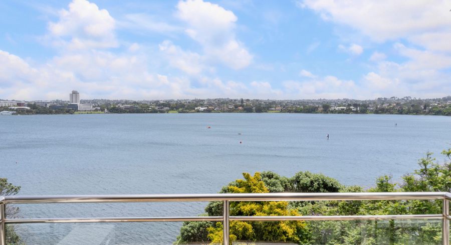  at 5/198 Hurstmere Road, Takapuna, North Shore City, Auckland