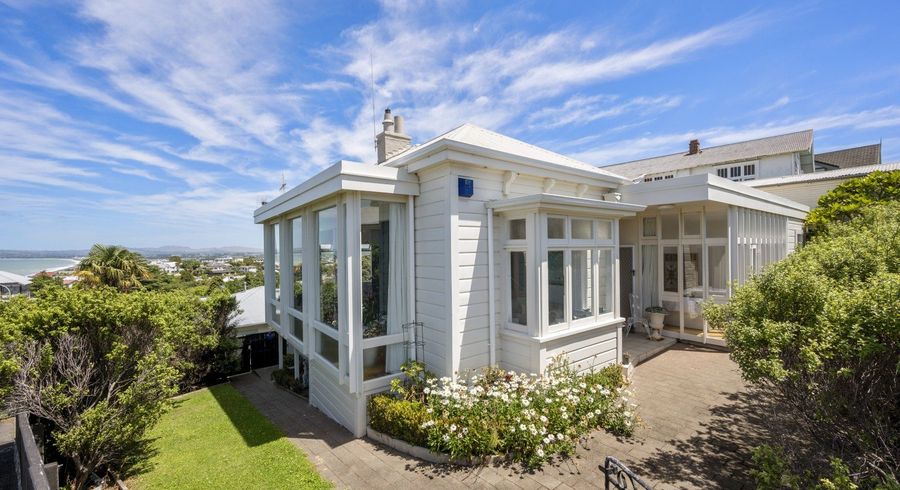  at 18 Lighthouse Road, Bluff Hill, Napier, Hawke's Bay