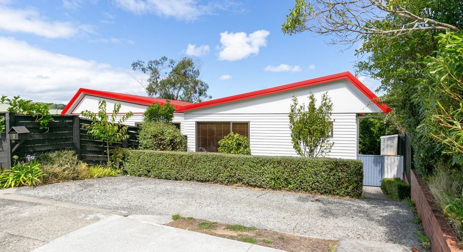  at 17B Govind Grove, Ngaio, Wellington