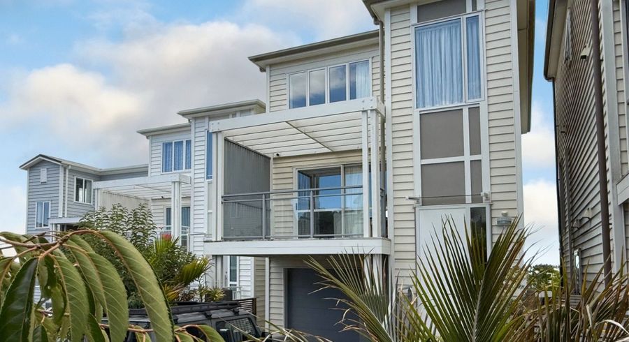  at 7 Panakenake Way, Flat Bush, Manukau City, Auckland