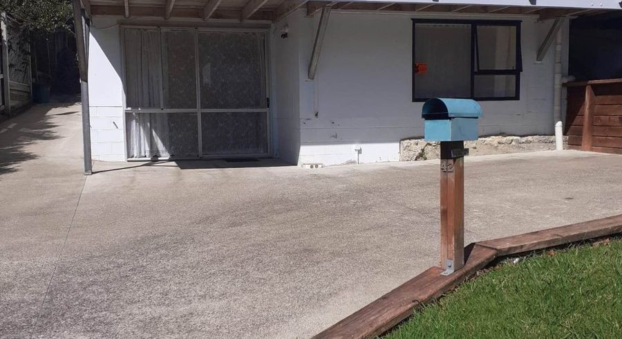  at 42A Regency Place, Sunnynook, North Shore City, Auckland