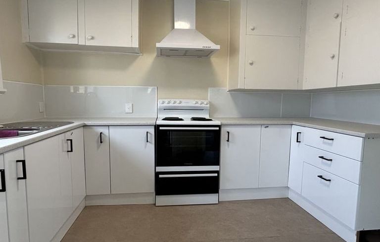  at 20 Kauri Glen, Northcote, North Shore City, Auckland