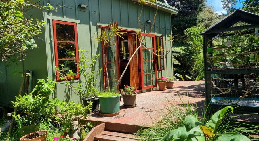  at 3 Nepean Avenue, Orapiu, Waiheke Island, Auckland
