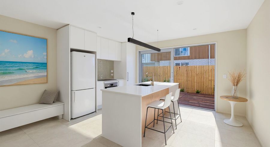  at 2/50 Marine Parade, New Brighton, Christchurch City, Canterbury
