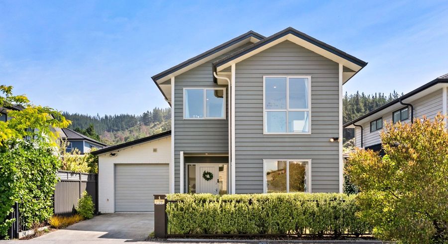  at 1 Chalfont Road, Silverstream, Upper Hutt, Wellington