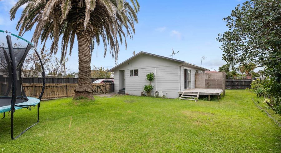  at 2/13 Hamurana Place, Te Atatu Peninsula, Waitakere City, Auckland