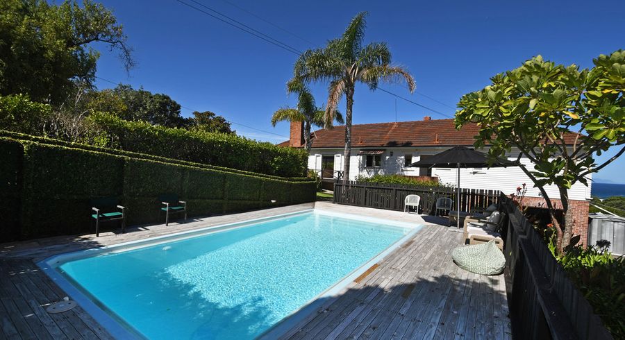  at 10 Totara Road, Leigh, Leigh